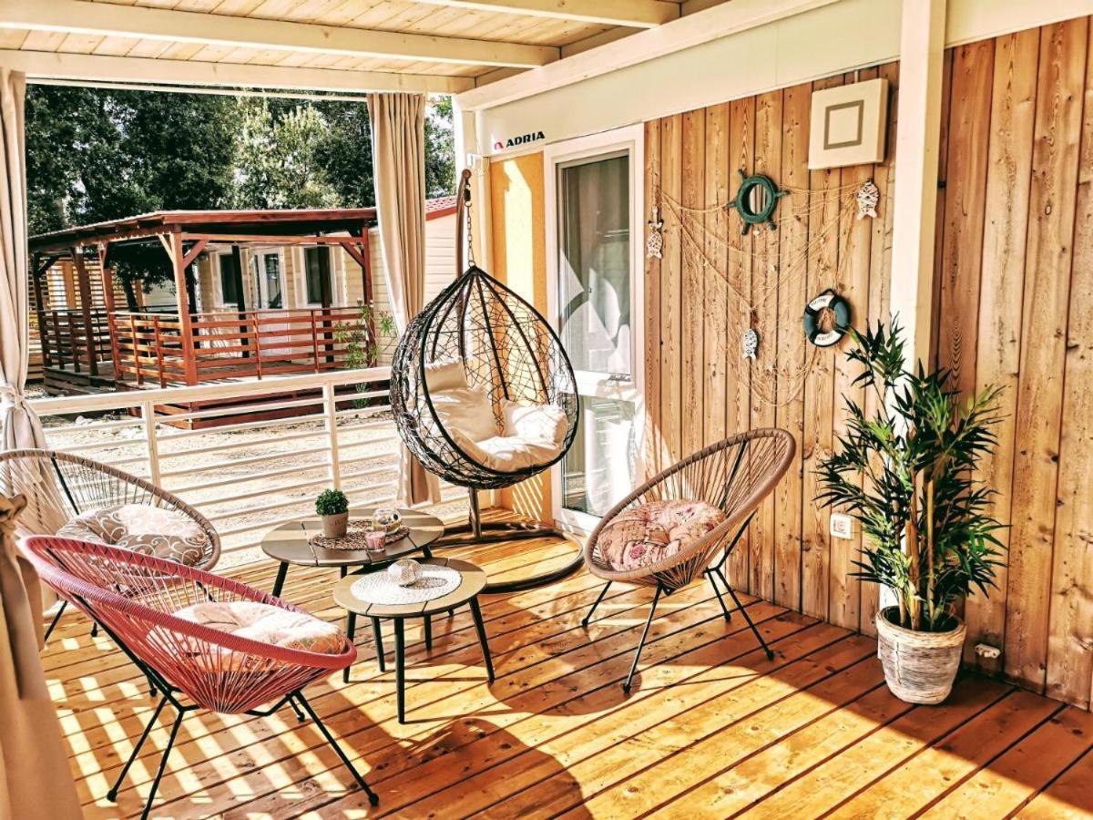 J & R Mobile Homes Биоград на Мору Екстериор снимка