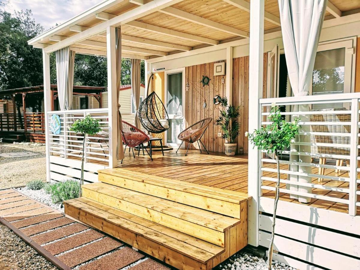 J & R Mobile Homes Биоград на Мору Екстериор снимка